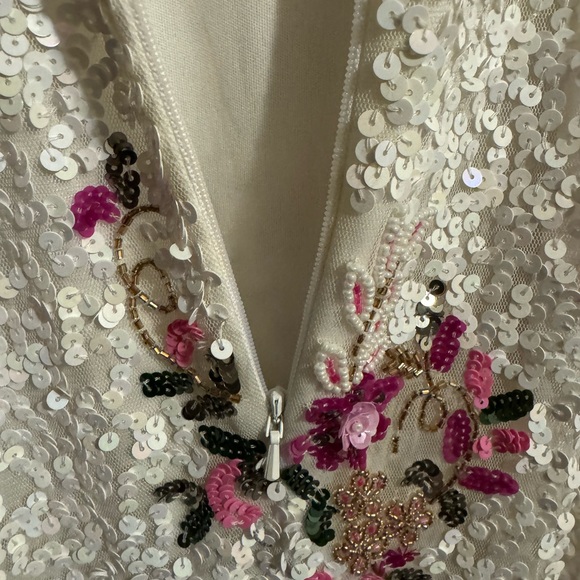 Hand beaded Dress - Picture 7 of 10